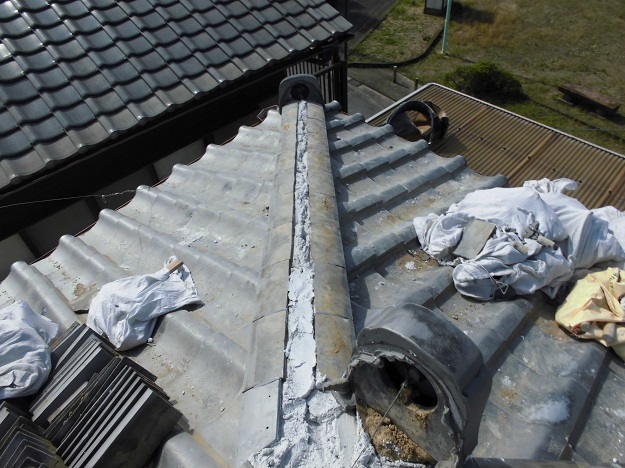 明石市　南蛮漆喰　隅棟