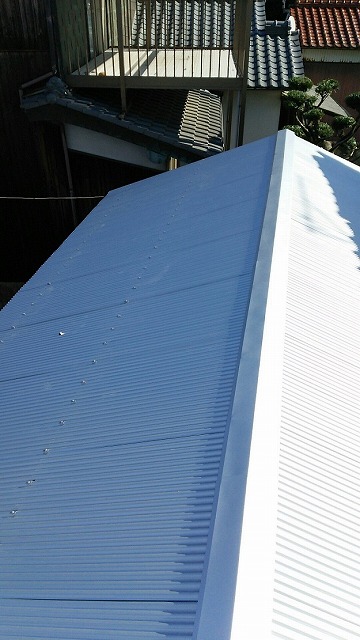 高砂市　倉庫　ガルバリウム波板　施工完成