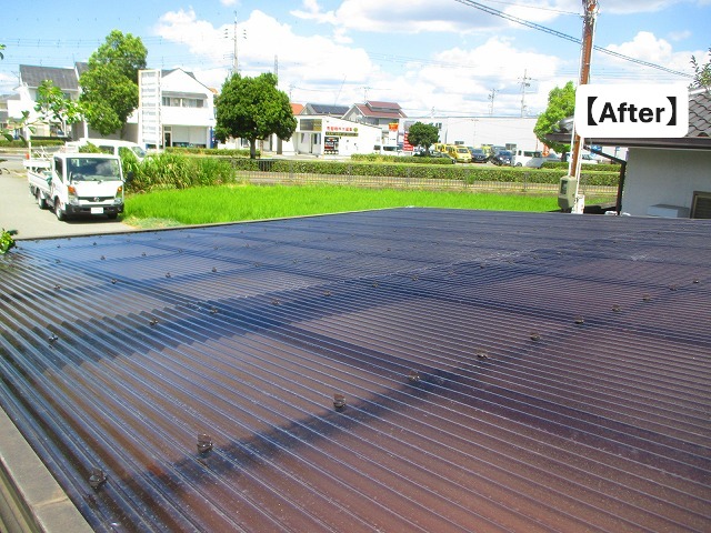 加古郡播磨町にてタキロン製の波板に張り替えた駐車場屋根