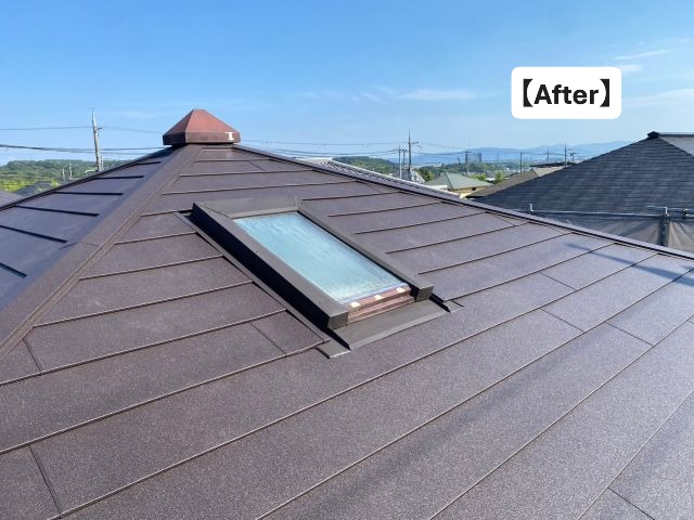 小野市　金属屋根材　スーパーガルテクトにて重ね葺きを行ったスレート屋根