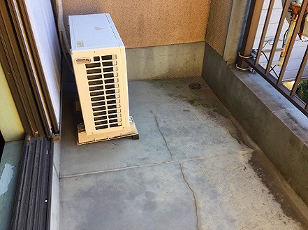 加古川市にて行ったベランダ防水工事施工前