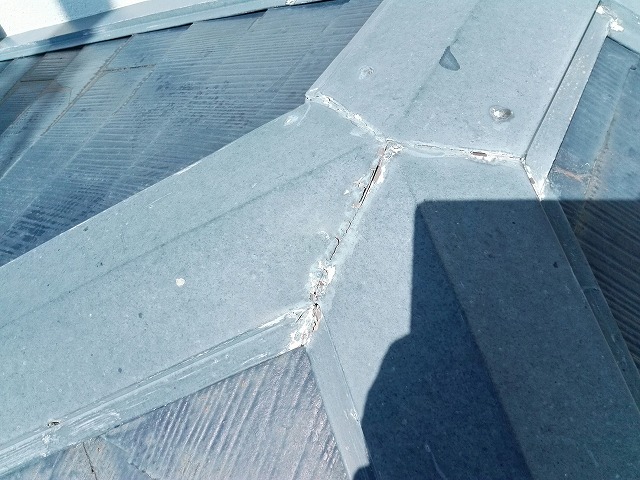 加古川市　棟板金　取り合い部