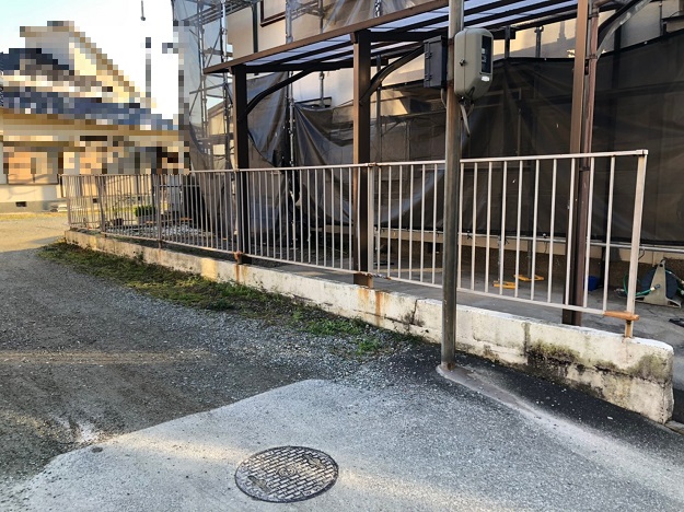 加古川市　フェンス全体の腐食状況