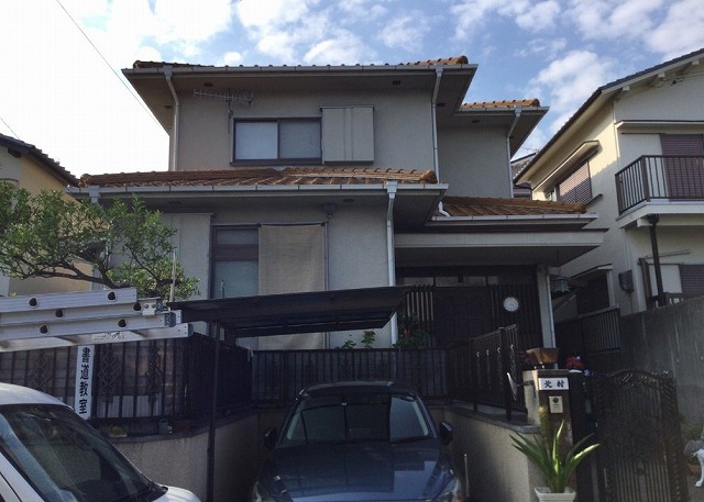 高砂市　オレンジ色の和瓦(釉薬(ゆうやく)瓦)屋根