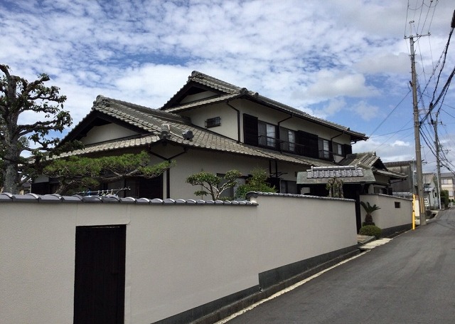 高砂市の和瓦屋根の全景