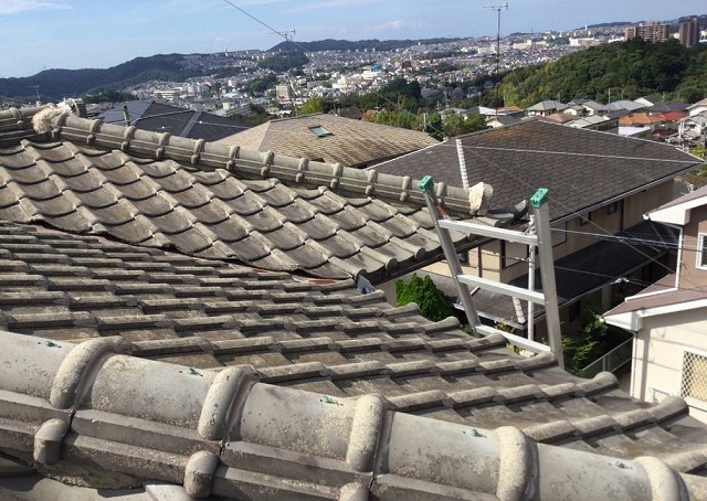 高砂市　和形セメント瓦の屋根面