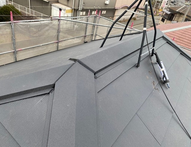 高砂市　棟板金完了後の屋根