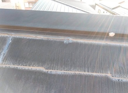 高砂市　板金際の屋根状況