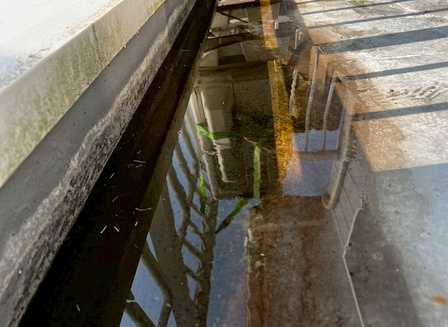 高砂市でベランダウレタン防水工事、水たまりと勾配不足を下地調整で改善