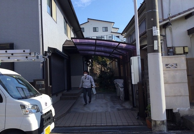 姫路市　カーポート前の建物全景