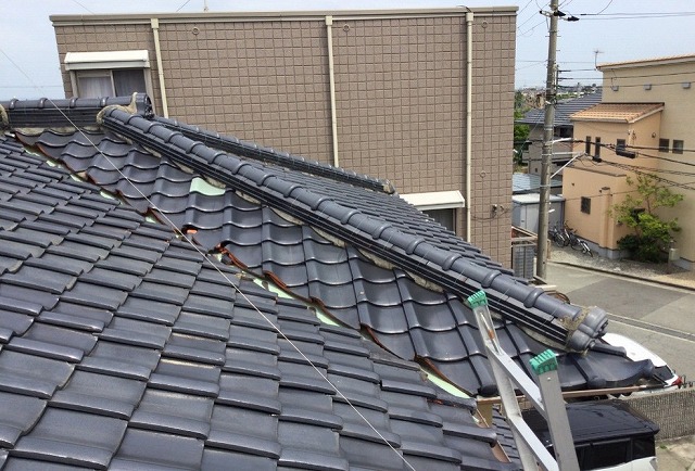 高砂市　屋根上から見た谷部
