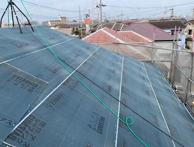 高砂市　防水紙(改質アスファルトルーフィング)施工後の屋根