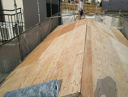 加古郡稲美町　構造用合板12㎜施工後の屋根