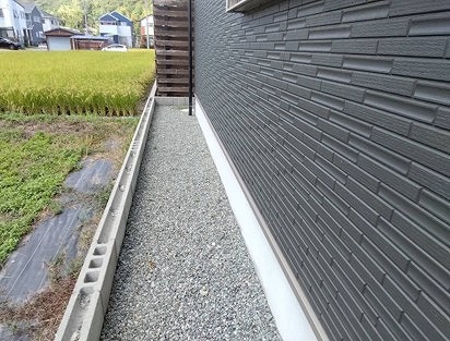 高砂市　建物外周と土台水切り