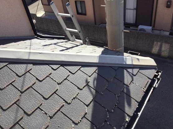 姫路市　棟板金を横から確認